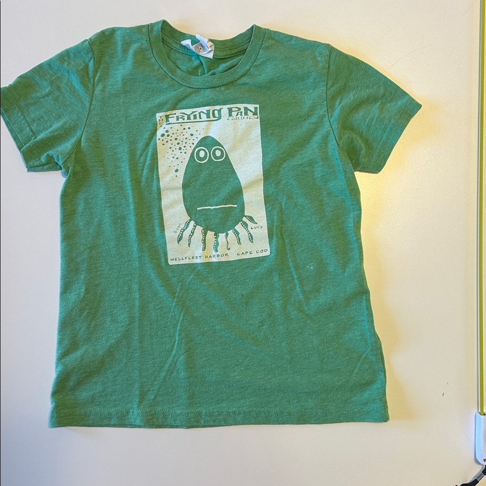 2/$10 The Frying Pan Gallery Wellfleet Harbor Green Short Sleeve Tee